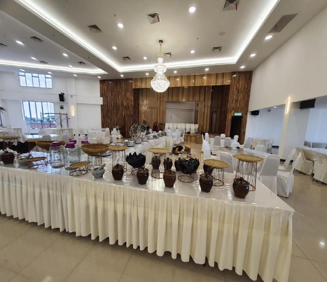 Sri Indar Hotel & Suites باريت بونتار المظهر الخارجي الصورة