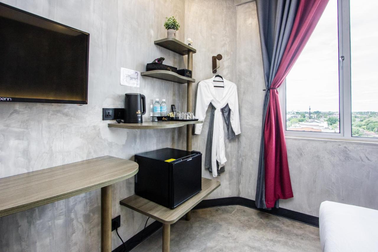 Sri Indar Hotel & Suites باريت بونتار المظهر الخارجي الصورة