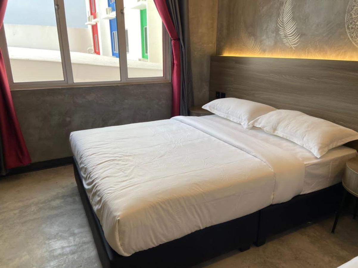 Sri Indar Hotel & Suites باريت بونتار المظهر الخارجي الصورة