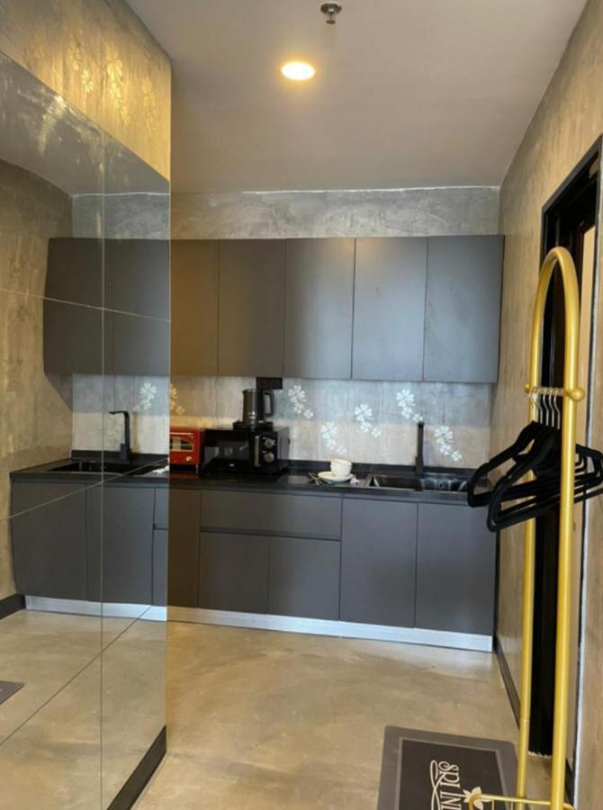 Sri Indar Hotel & Suites باريت بونتار المظهر الخارجي الصورة
