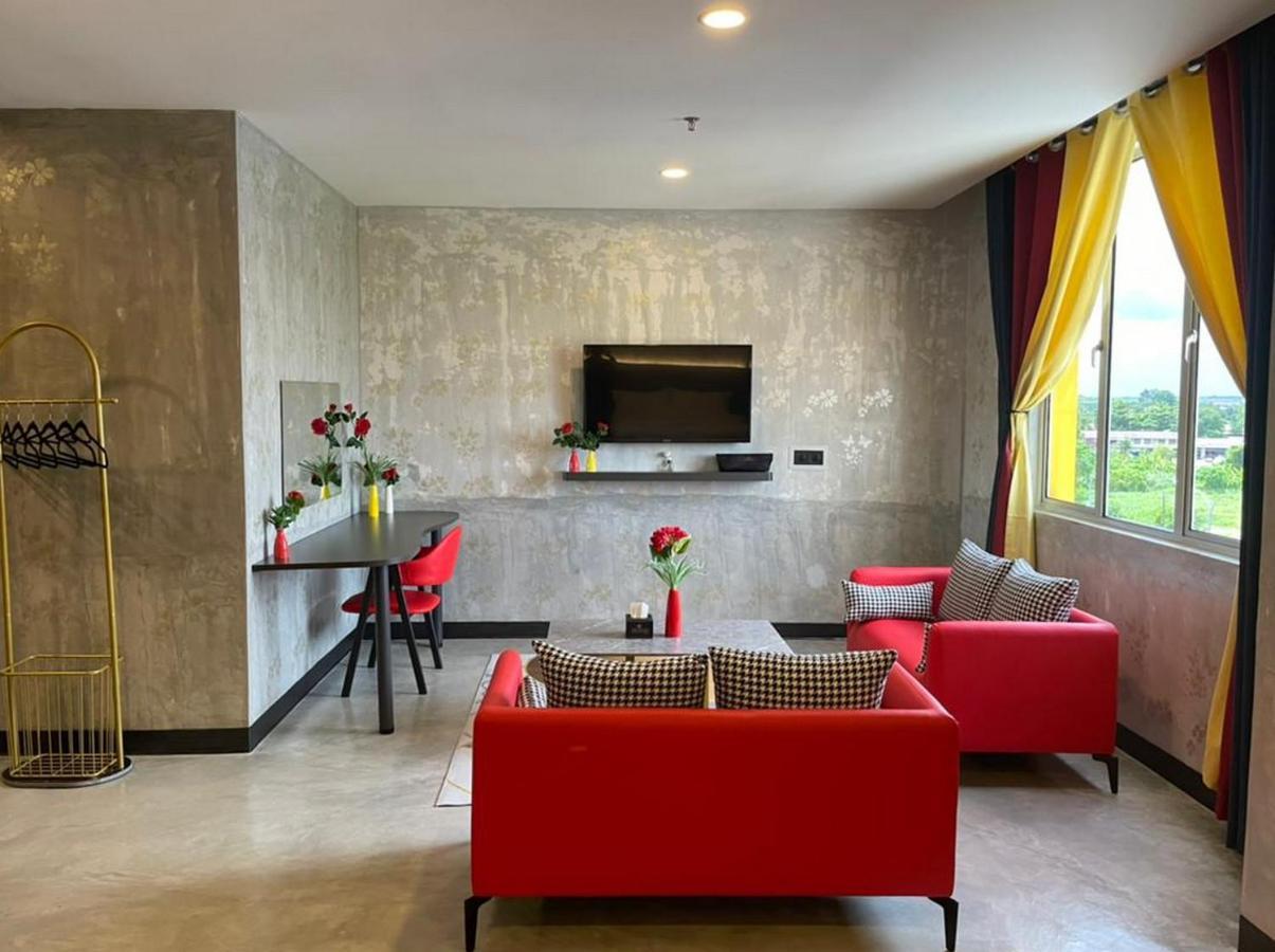 Sri Indar Hotel & Suites باريت بونتار المظهر الخارجي الصورة